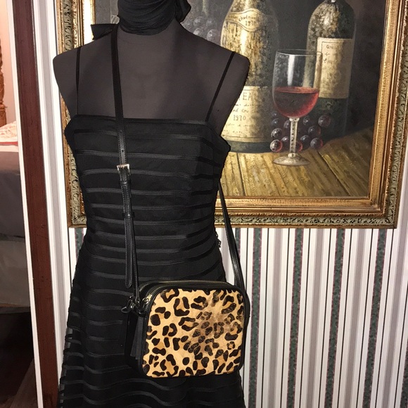 The sis kiss 💋 leopard crossbody bag - Picture 5 of 7